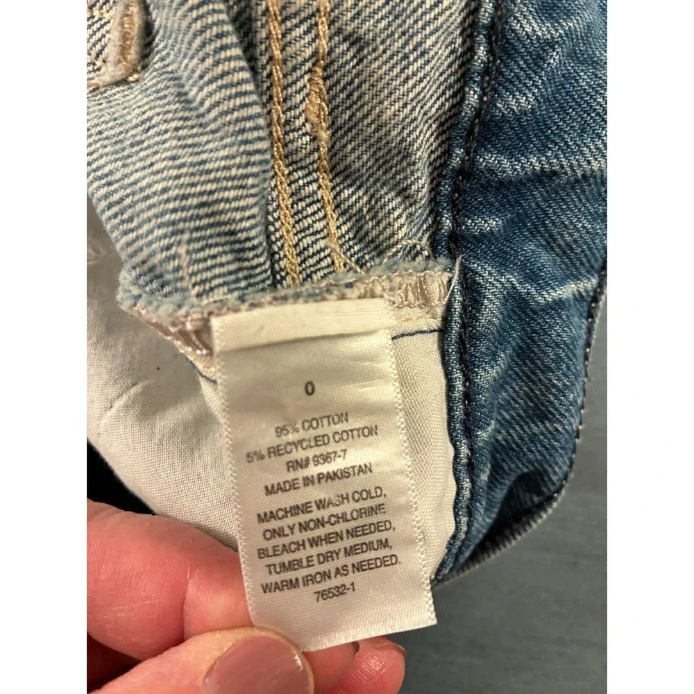 Arizona Jean Co Womens Size 0‎ Distressed Denim Shorts Mid-Rise Long 5